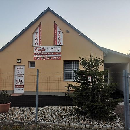 Vendeghaz Kalocsa Hotel Bagian luar foto