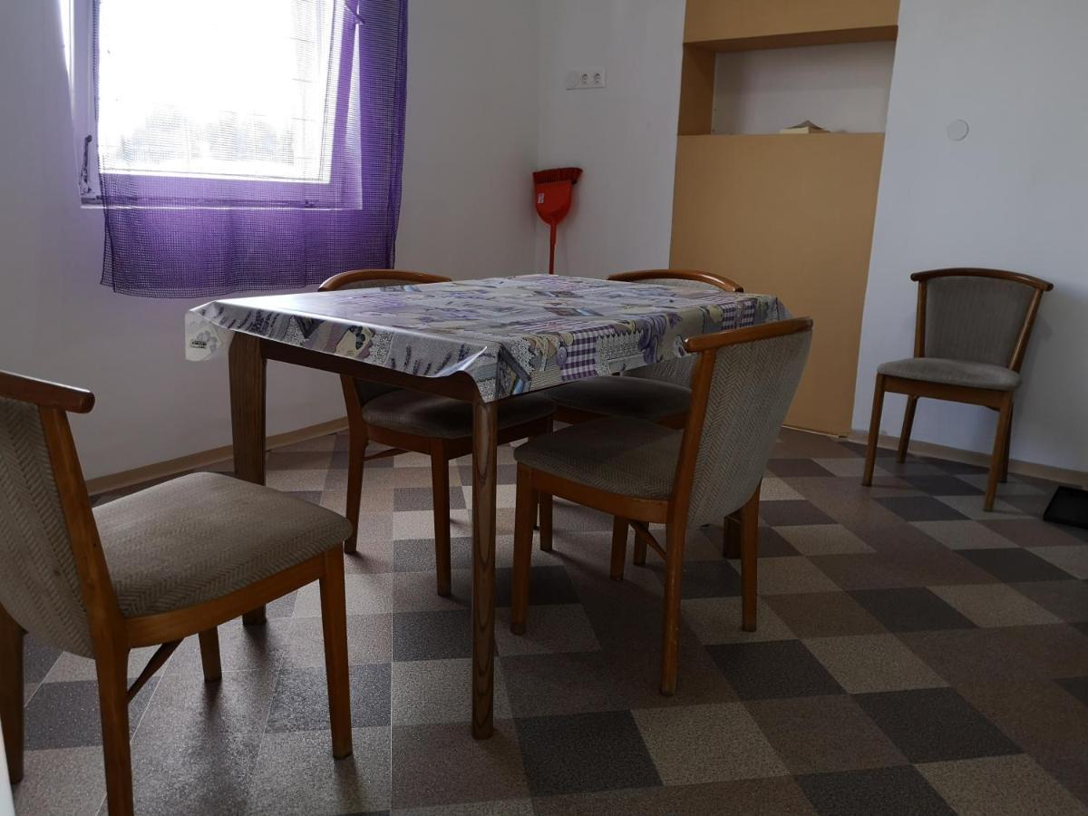 Vendeghaz Kalocsa Hotel Bagian luar foto